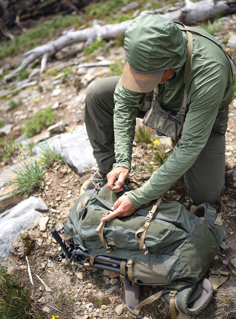 IMG SITKA HUNTSOLIDS Mountainhauler2700 Ascent Pant Equinoxguard OLV DLI BG spring 24 stevendrake 06130 jpg