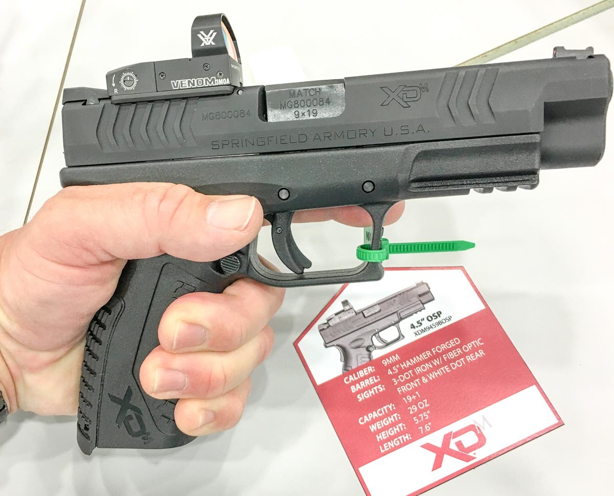 The OSP is built on the full-size XD(M) frame and slide.