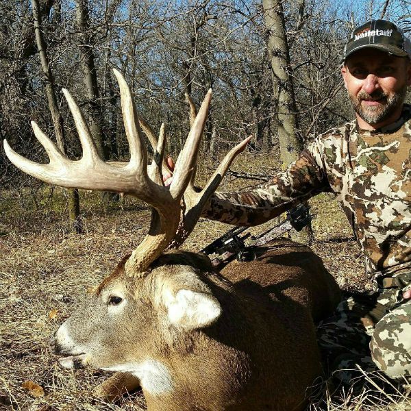 Darren Choate with big whitetail