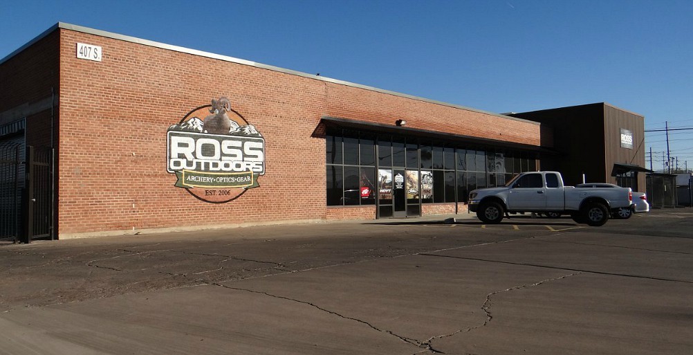 Ross Outdoors storefront