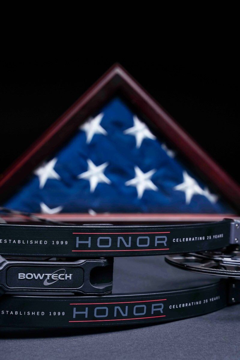 Resize Honor Bow Flag 09