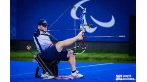 Matt Stutzman shooting bow