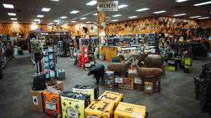 Cropped Archery Department Jays