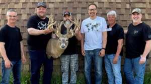 Non typical velvet world record pic