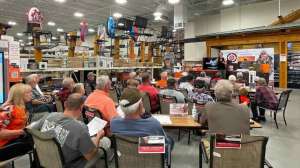 Web Melissa giving seminar at Fleet Farm f4159788da6a13a05c7755e7e3b29890