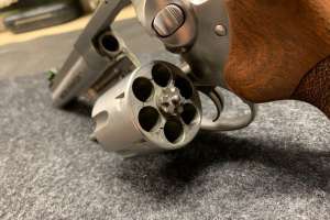 Revolver 1