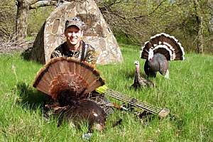 228454 129402183800915 2564341 n