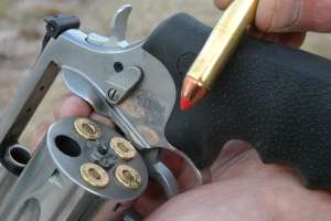 Revolver ammo e991f65cda8cad0d03a7ea8cd2674507