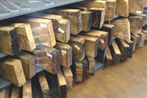Walnut Gun Stock 2 e991f65cda8cad0d03a7ea8cd2674507