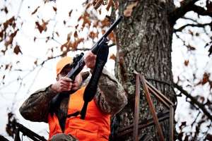 CD Up Close Slug Guns Mossberg 500 Lifestyle copy