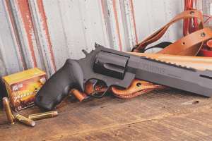 Raging Hunter 460 SW 6 75 Inch Black
