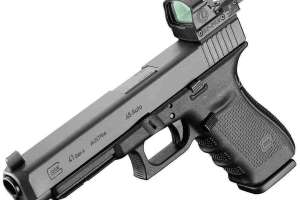 A Glock 41 Gen4 w Leupold DP Pro reddot sight