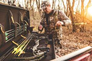 Pelican hunting 1745bow case 15