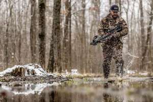 Web Barnett Crossbows lifestyle hunter 3