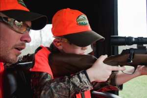 Youth hunter aiming rifle e991f65cda8cad0d03a7ea8cd2674507 200917 222501